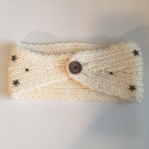 Knitted Cream Head Wrap With Star Accents!
